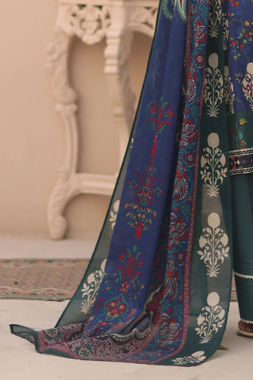 3 Piece Printed Lawn Suit with Printed Lawn DupattaD