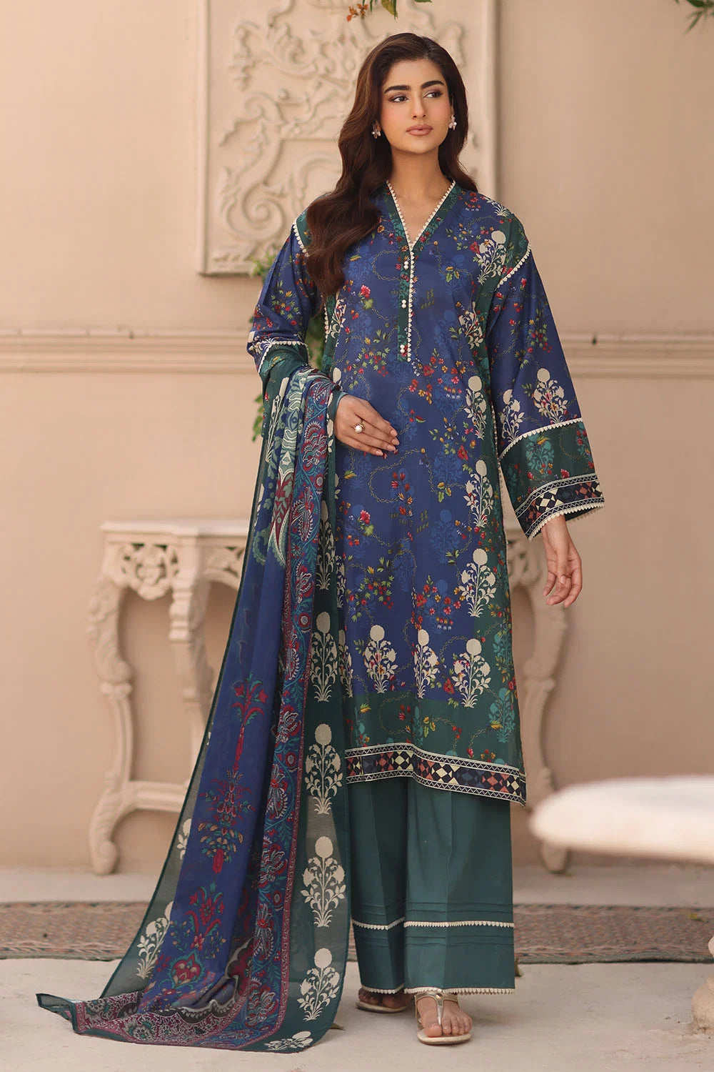 3 Piece Printed Lawn Suit with Printed Lawn DupattaD